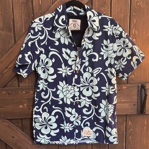 Men’s Floral Short Sleeve Button-Up Shirt